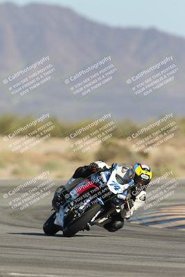 media/Oct-04-2025-CVMA (Sat) [[408bcdd6e4]]/Race 14-500-400-350 Supersport/